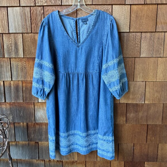J. Jill Dresses & Skirts - J Jill Denim Blue Boho Embroidered Dress Shift 3/4 Sleeve V-Neck - Petite Large